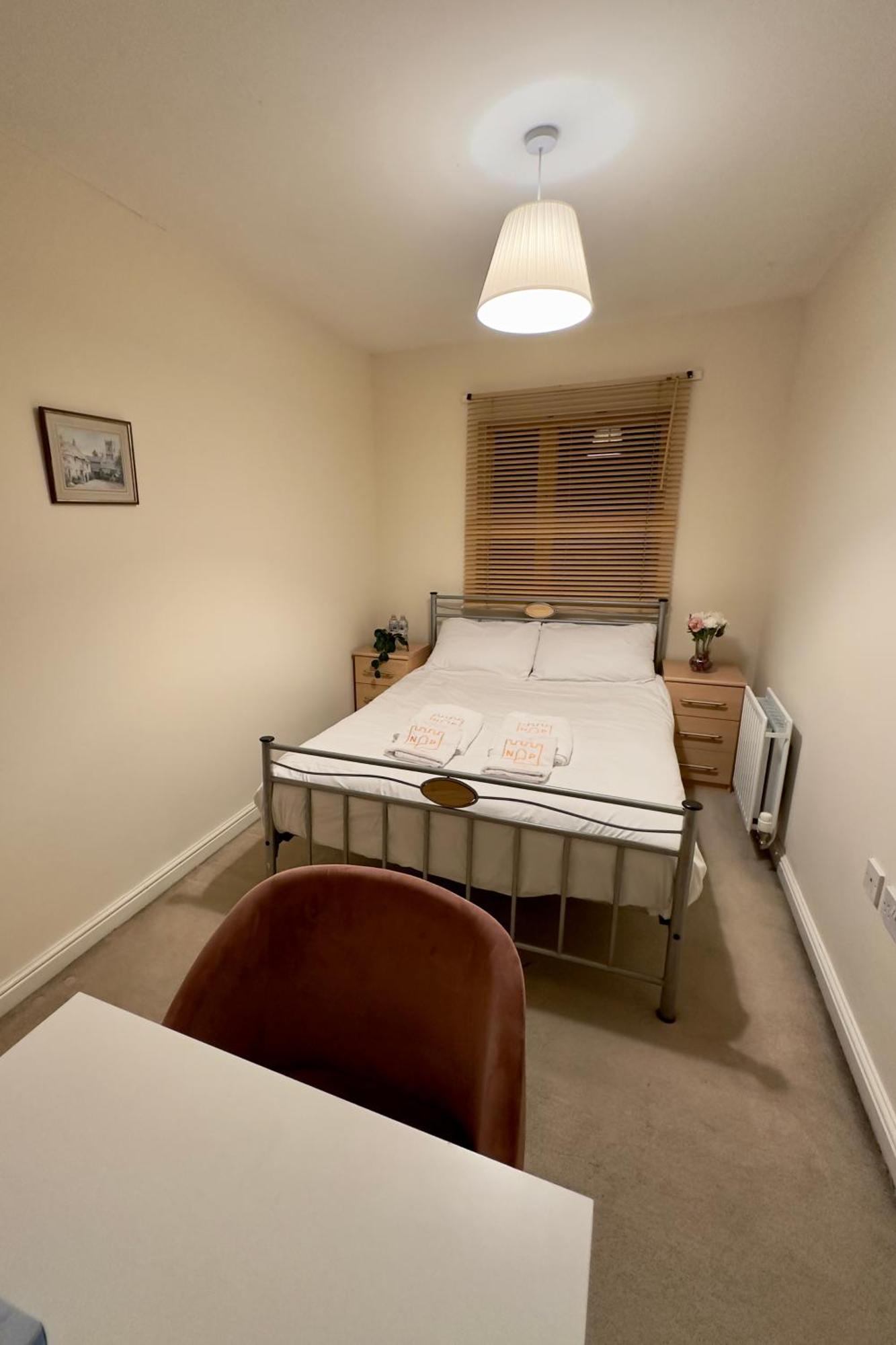 Napcastle Caledonian Park Hotel Лондон Екстериор снимка
