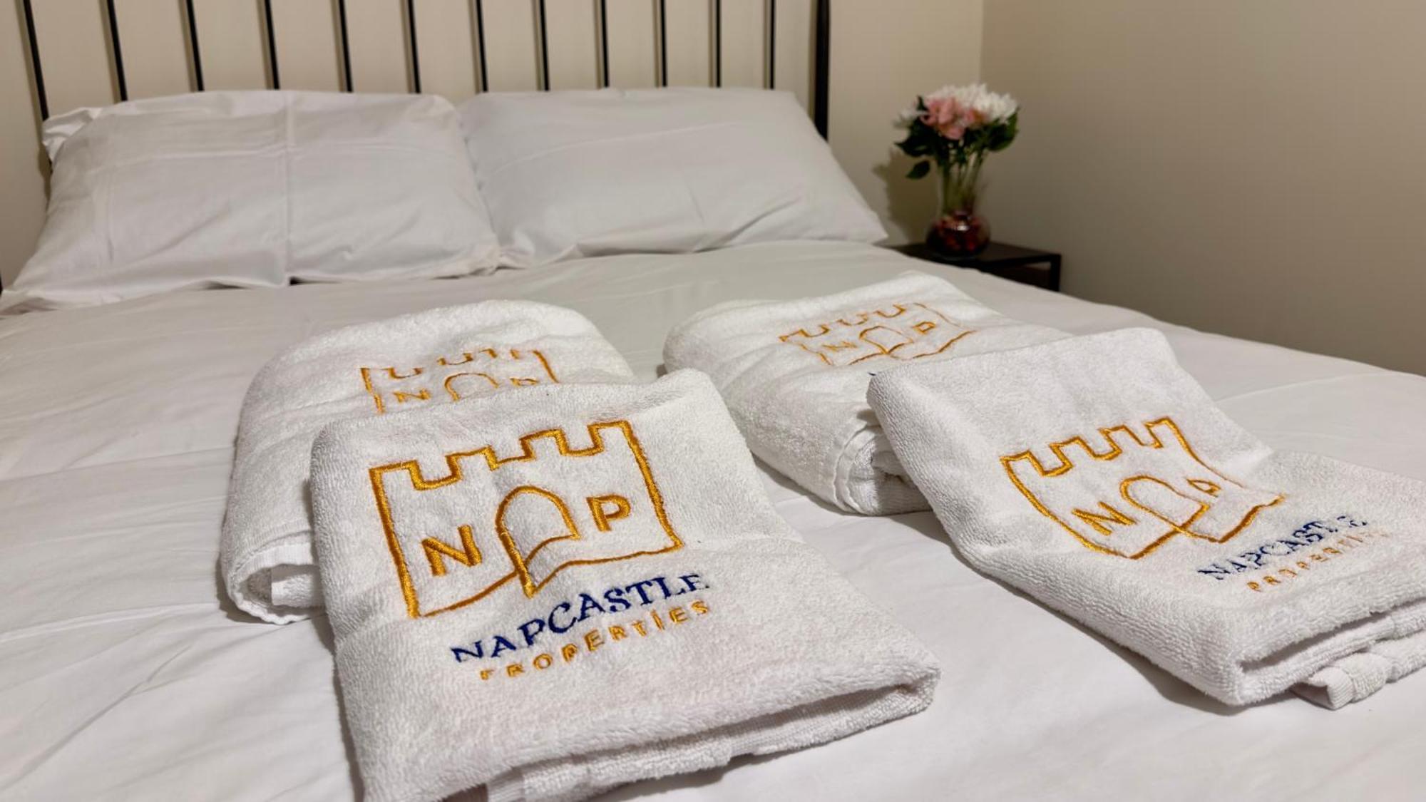 Napcastle Caledonian Park Hotel Лондон Екстериор снимка