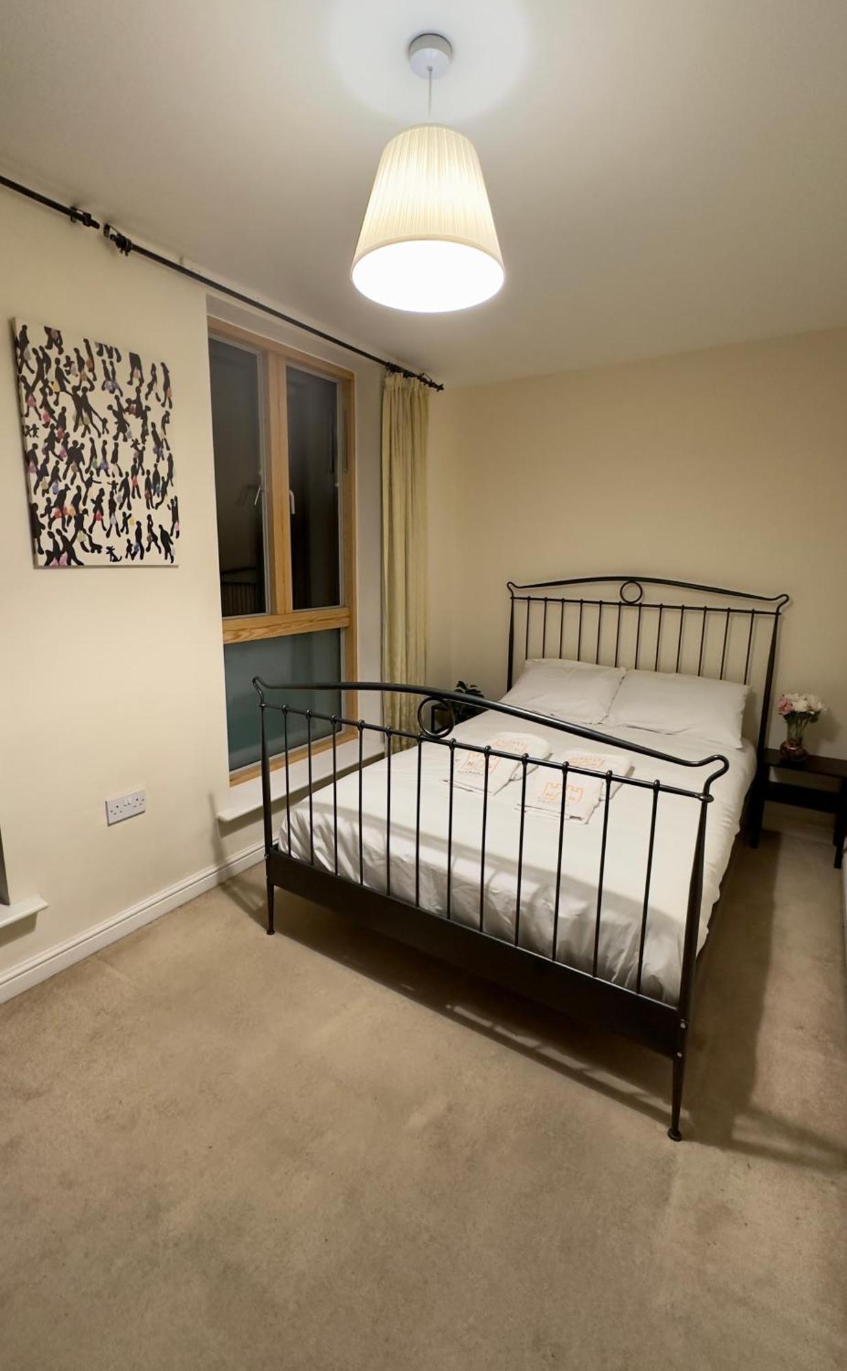 Napcastle Caledonian Park Hotel Лондон Екстериор снимка
