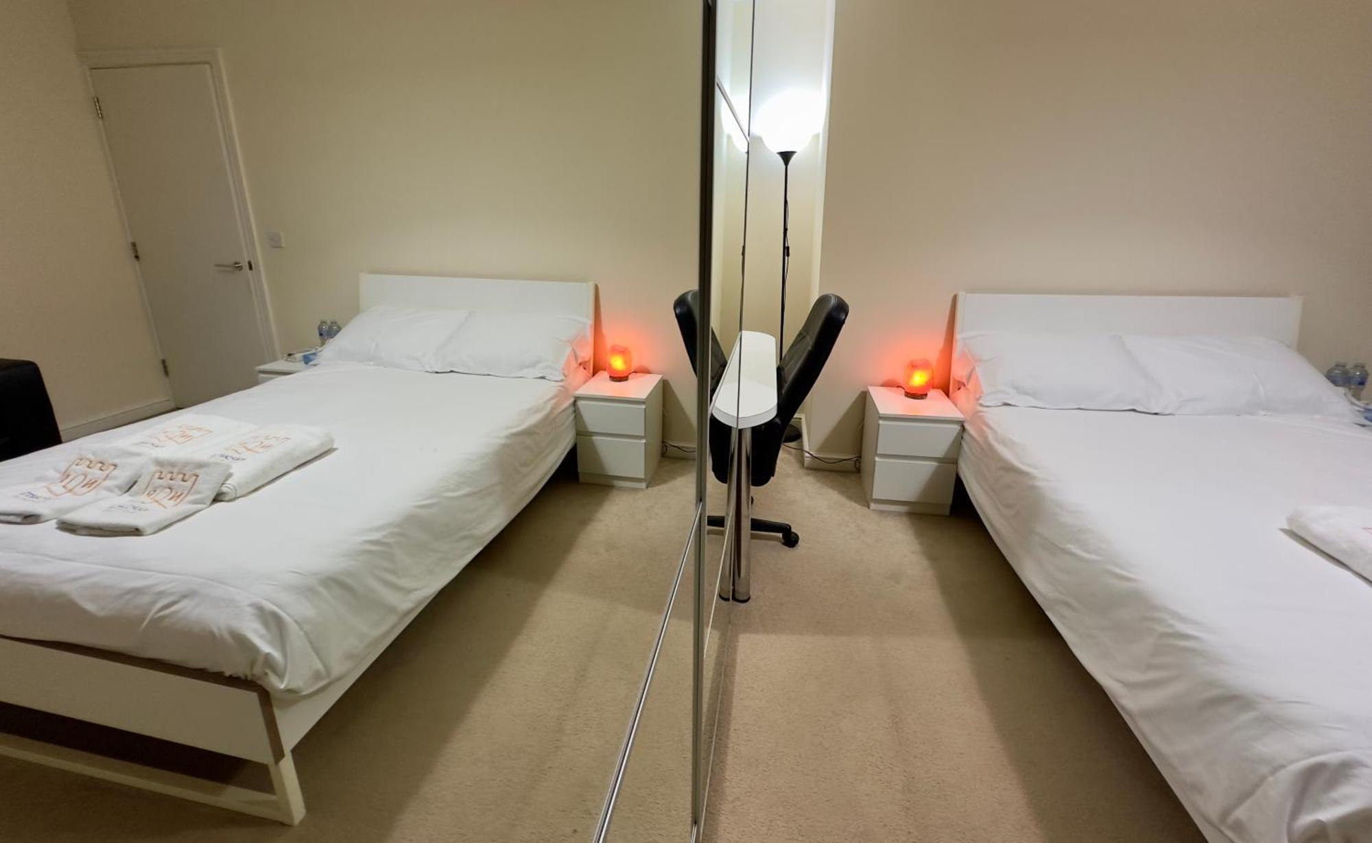 Napcastle Caledonian Park Hotel Лондон Екстериор снимка