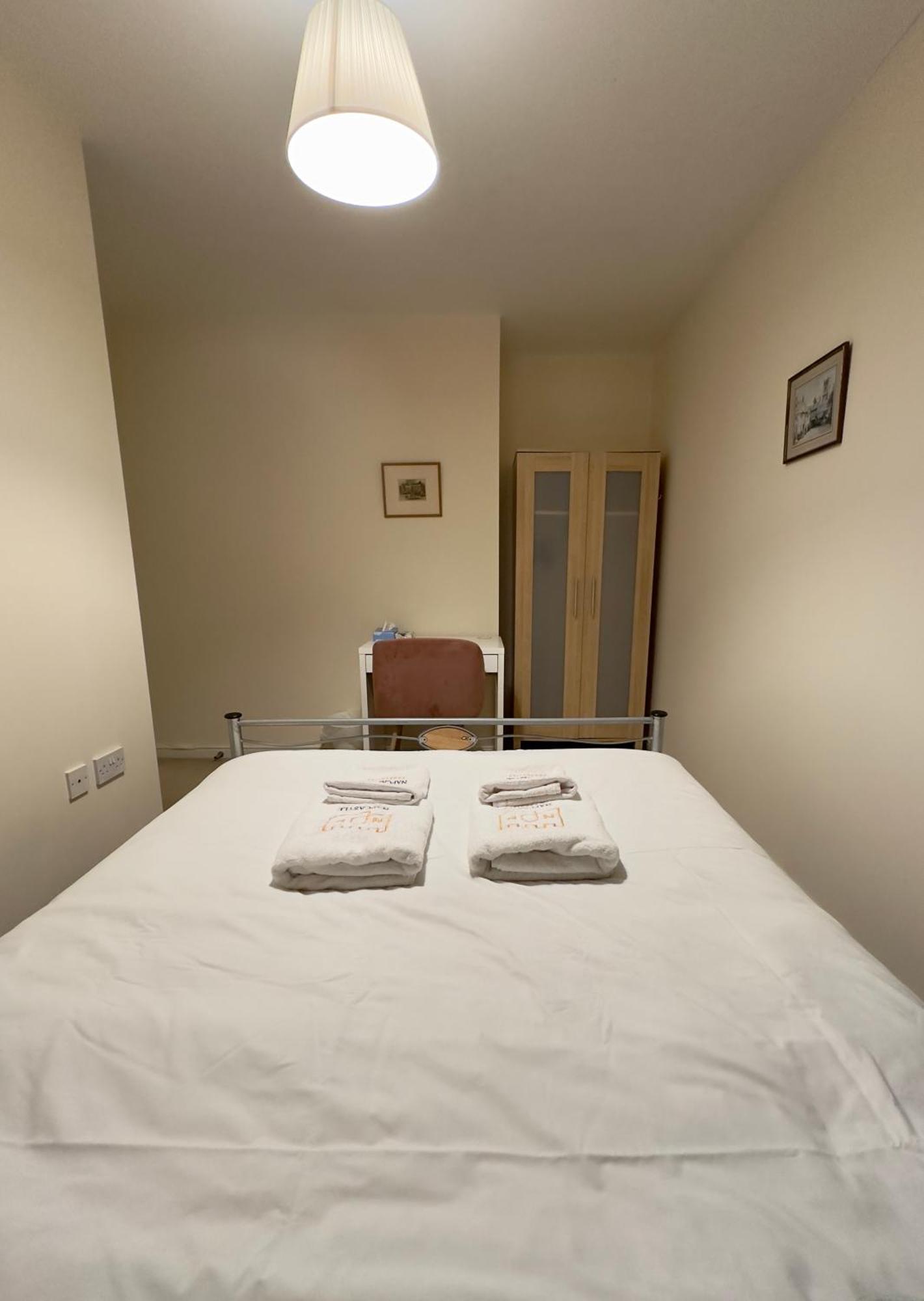 Napcastle Caledonian Park Hotel Лондон Екстериор снимка
