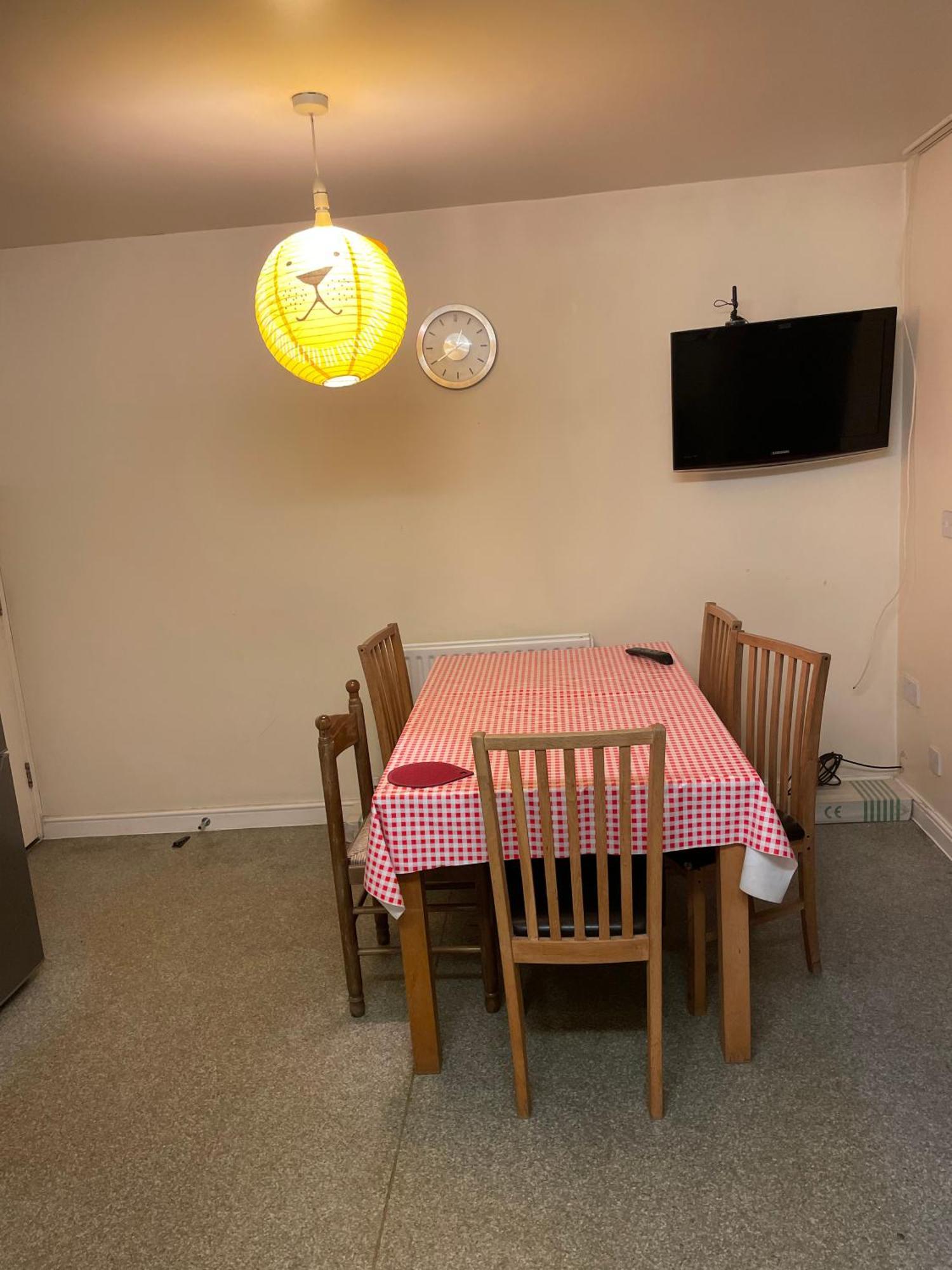 Napcastle Caledonian Park Hotel Лондон Екстериор снимка