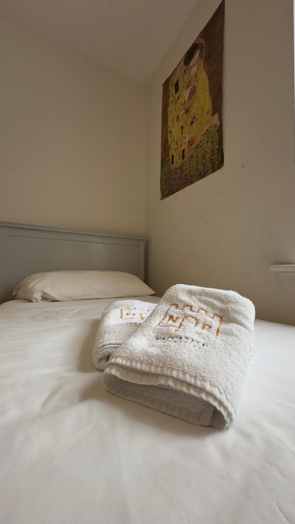 Napcastle Caledonian Park Hotel Лондон Екстериор снимка