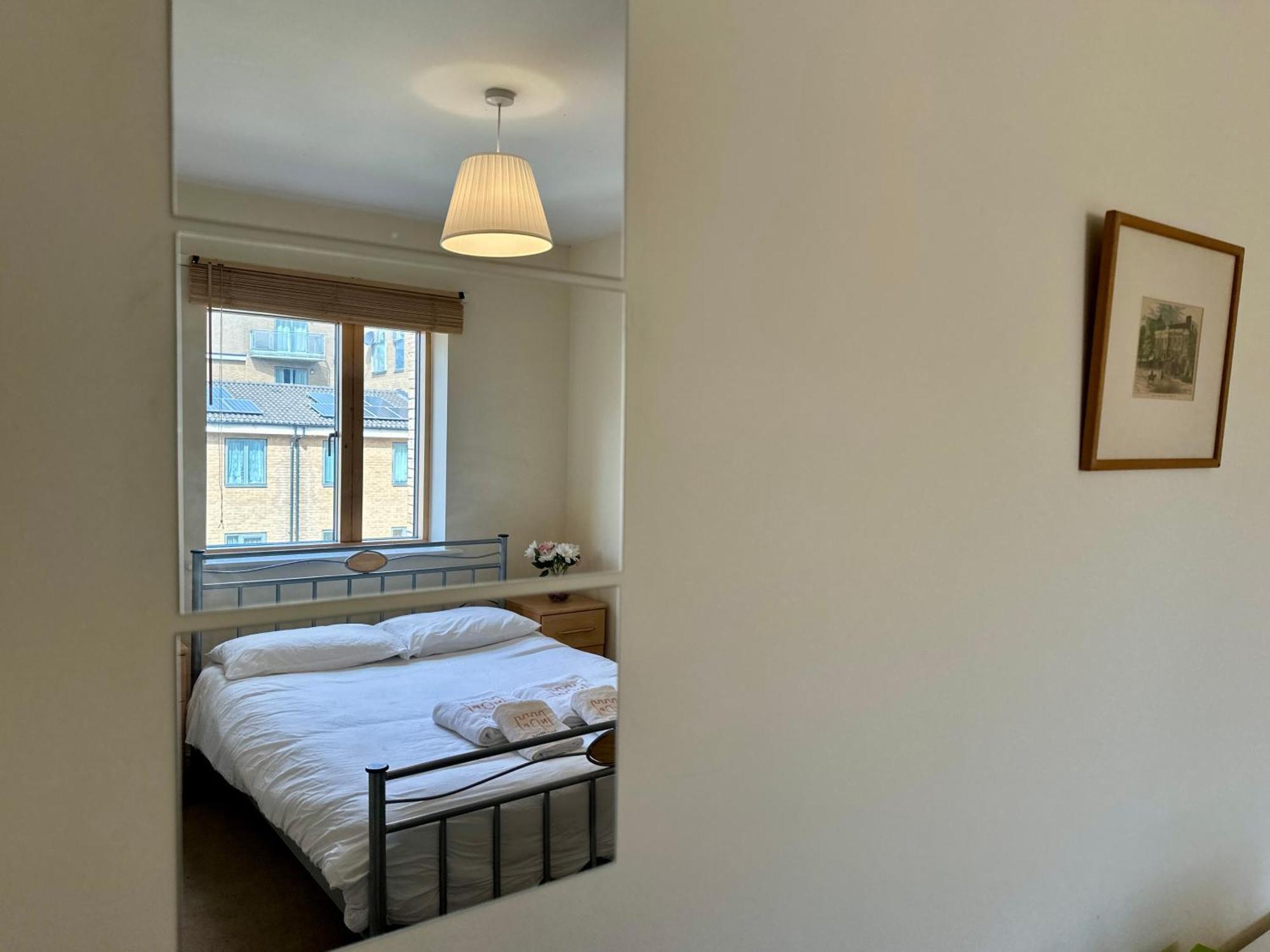Napcastle Caledonian Park Hotel Лондон Екстериор снимка